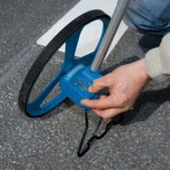 Bosch Professional Messrad GWM 32 Umfang 1 M 12 Bosch Professional Messrad GWM 32 Umfang 1 M -Gartengeräte Geschäft 1082932 3058 A 04