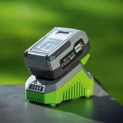 LUX 1 PowerSystem Starter-Set Mit 20 V 4 Ah Li-Ion Akku Und Schnellladegerät -Gartengeräte Geschäft 4007871960347 A 01