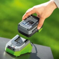 LUX 1 PowerSystem Starter-Set Mit 20 V 4 Ah Li-Ion Akku Und Schnellladegerät -Gartengeräte Geschäft 4007871960347 A 02