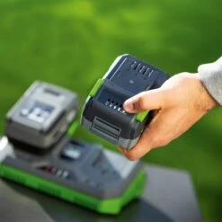 LUX 1 PowerSystem Starter-Set Mit 20 V 4 Ah Li-Ion Akku Und Schnellladegerät -Gartengeräte Geschäft 4007871960347 A 03