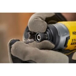 Stanley 18 V Akku-Schlagschrauber V20 SFMCF810B Basis Solo -Gartengeräte Geschäft 763474 2012 313